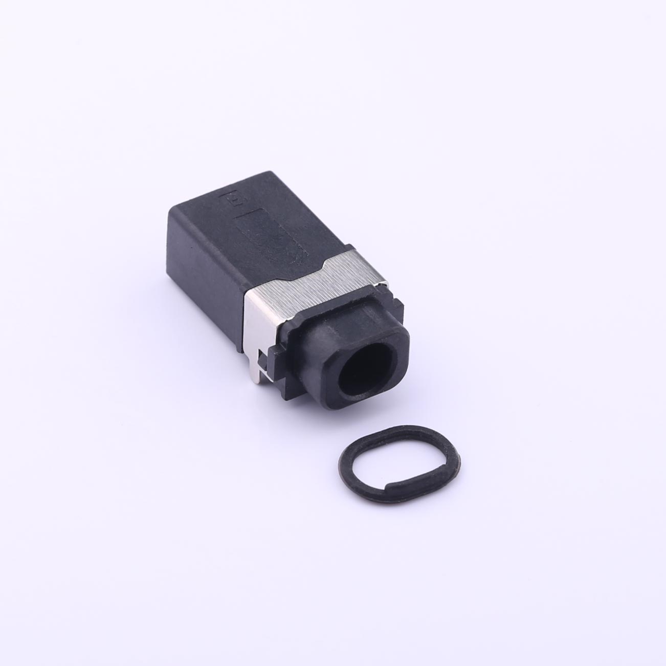 C411562-白